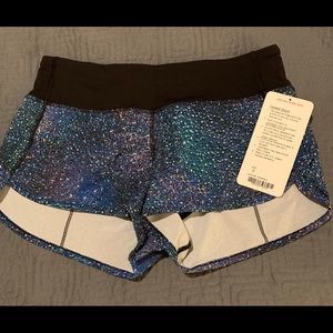 NWT Sz 4 Lululemon Speed Shorts